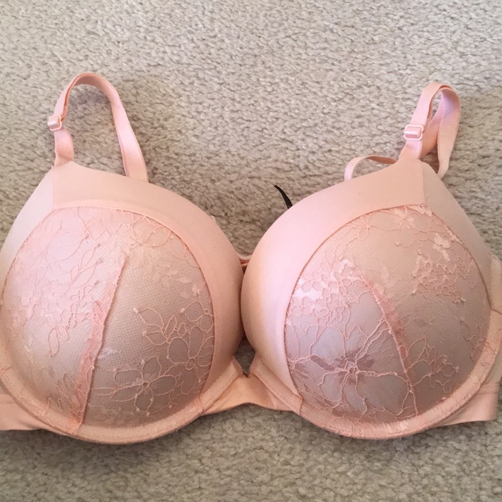 V/S very sexy push up front strap back fasten